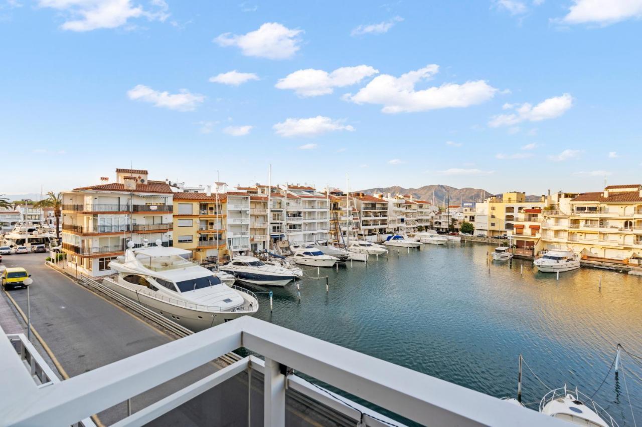 Welcs Apartamento 055 Emp Con Terraza Y Vistas Al Canal Empuriabrava Exterior photo