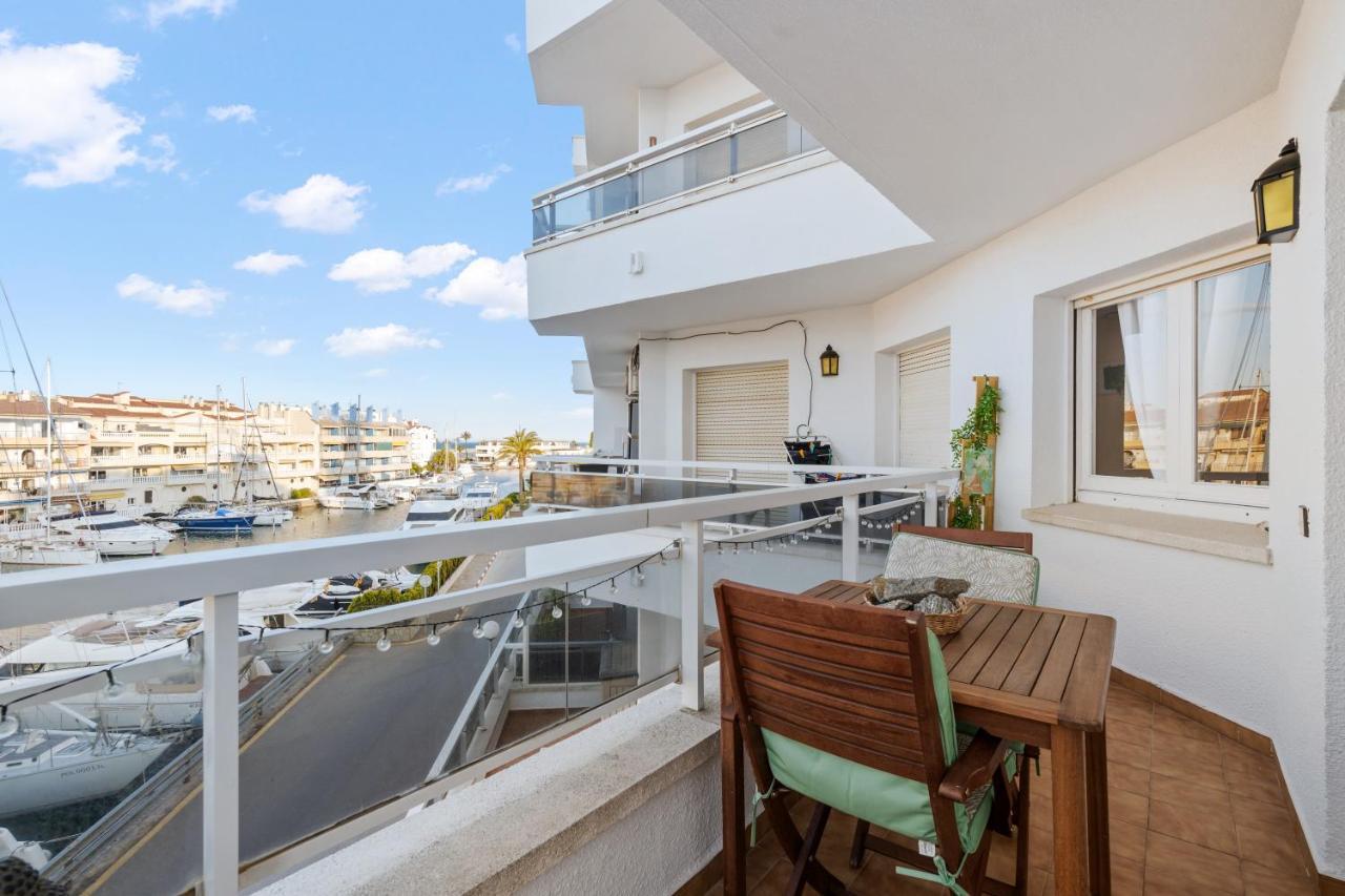 Welcs Apartamento 055 Emp Con Terraza Y Vistas Al Canal Empuriabrava Exterior photo
